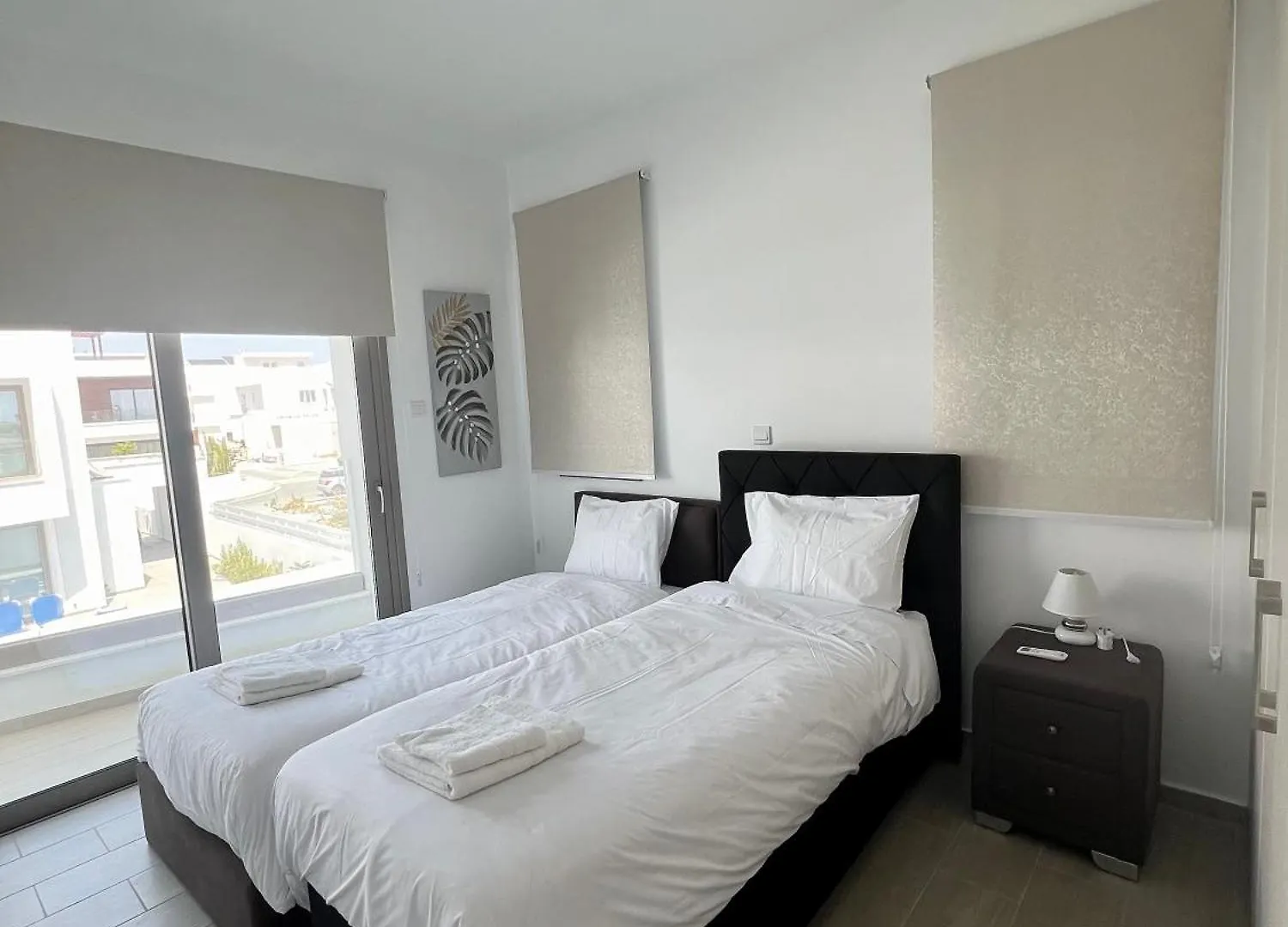 Hubstay - Seaview Villa Oriana In Larnaca, 10 Min Walk To The Beach